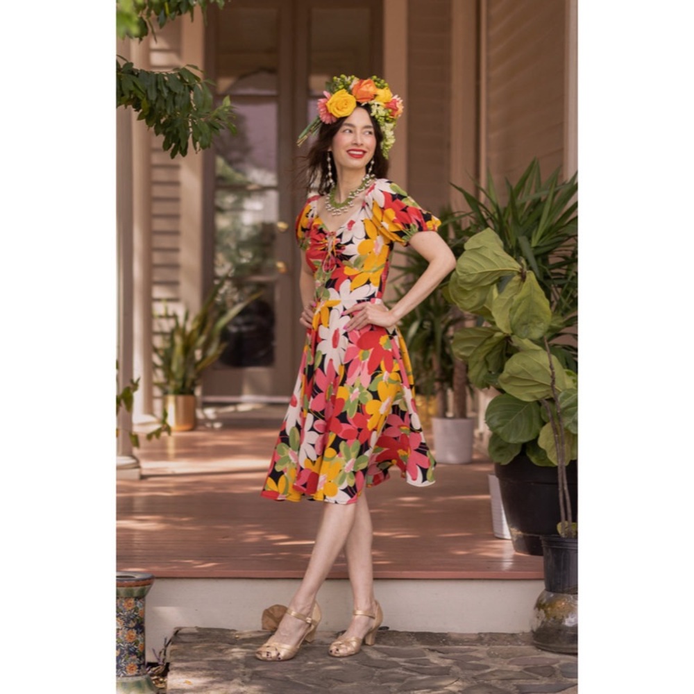 Puff Sleeve L’amour Dress - Flower Power - Picture 4 of 12